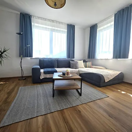 Modernes Zwischen Seen & Bergen アパート *
