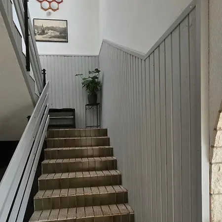 Modernes Zwischen Seen & Bergen Bruckl