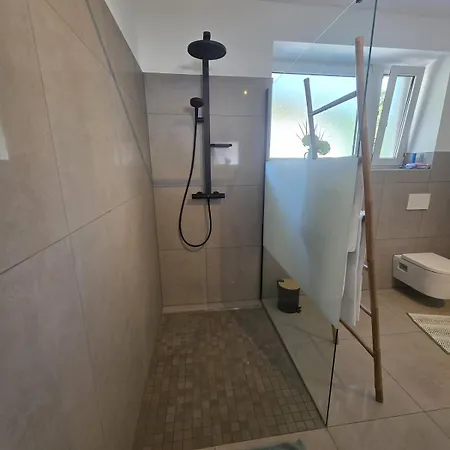 Apartman Modernes Zwischen Seen & Bergen *